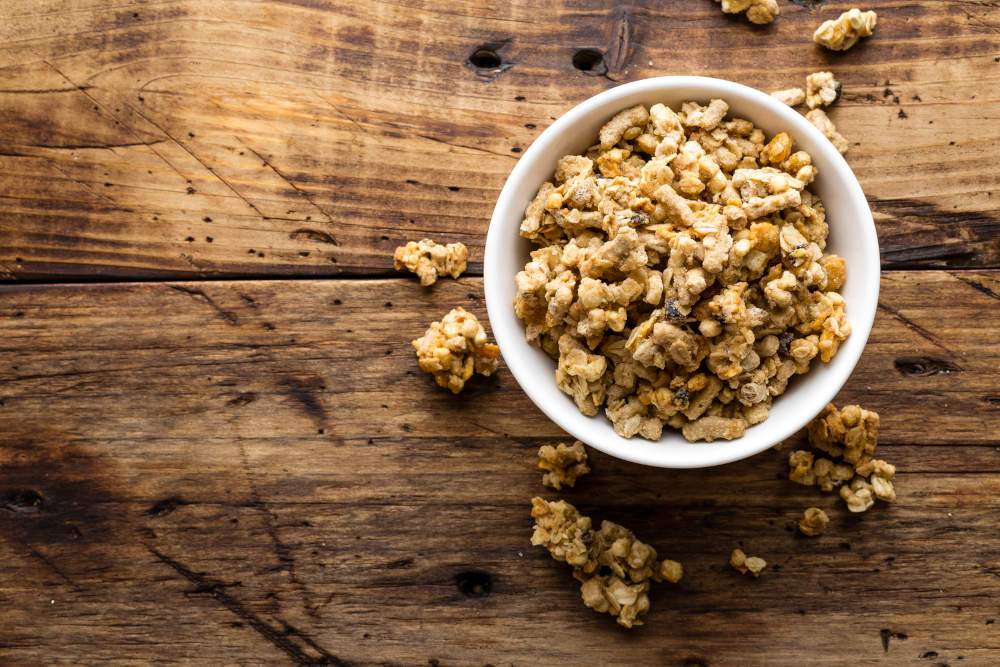 Can cats eat granola?